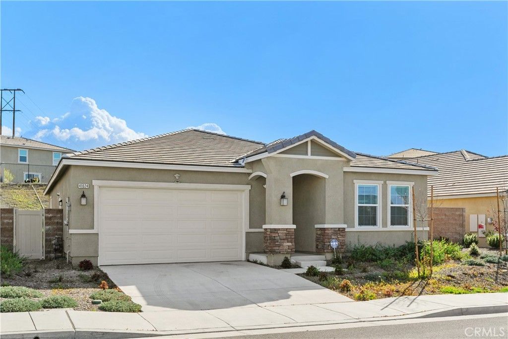 41024 Chambord Drive, Lake Elsinore, CA 92532