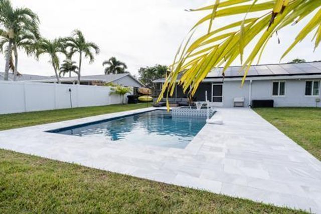 351 La Mancha Avenue, Royal Palm Beach, FL 33411