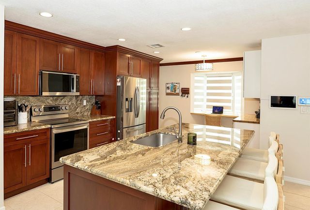 351 La Mancha Avenue, Royal Palm Beach, FL 33411