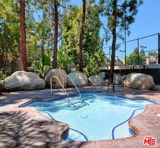 5515 Canoga Avenue 230, Woodland Hills, CA 91367