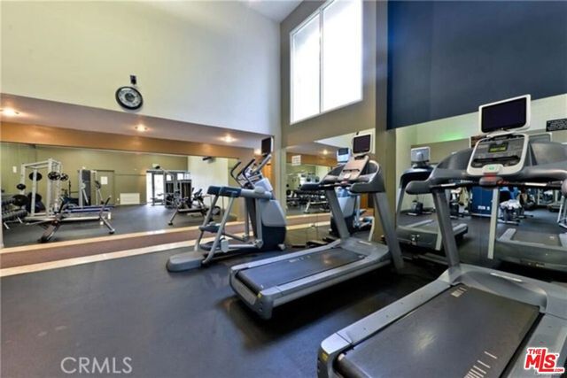 5515 Canoga Avenue 230, Woodland Hills, CA 91367