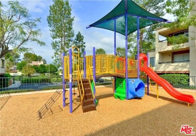 5515 Canoga Avenue 230, Woodland Hills, CA 91367