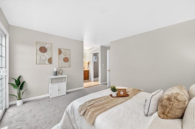 574 Cinnabar Dr, Livermore, CA 94550