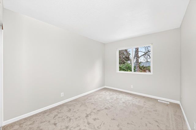 574 Cinnabar Dr, Livermore, CA 94550