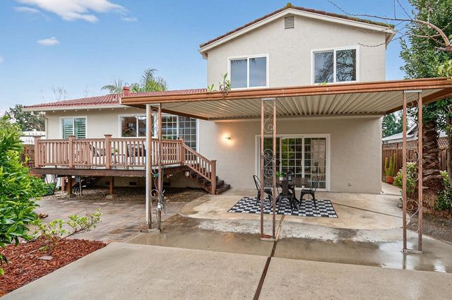 574 Cinnabar Dr, Livermore, CA 94550