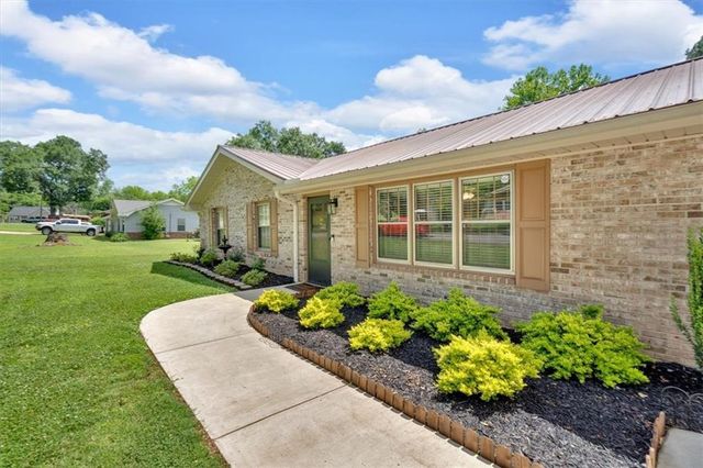 10 Shadow Lane, Cartersville, GA 30120