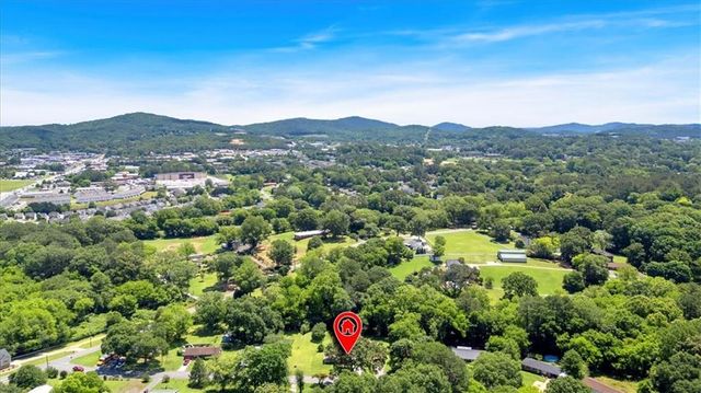 10 Shadow Lane, Cartersville, GA 30120