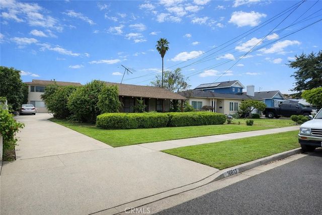 16813 Halldale, Gardena, CA 90247