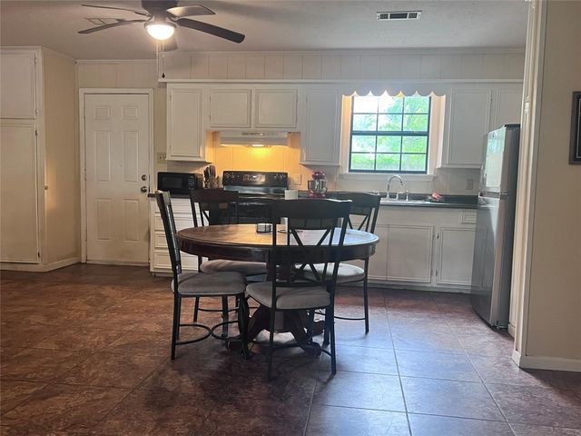 444 Stevens Lane, Livingston, TX 77351