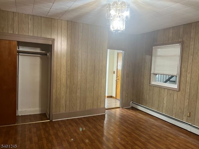 195 Walnut St, Newark City, NJ 07105