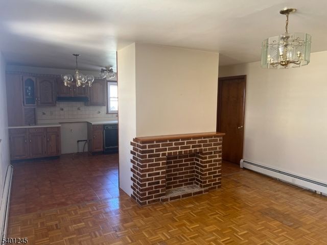 195 Walnut St, Newark City, NJ 07105