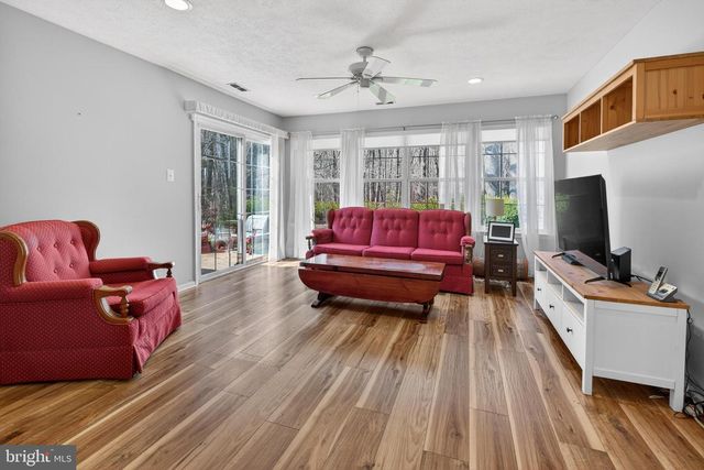 8 PEPPERGRASS DR N, Mount Laurel, NJ 08054