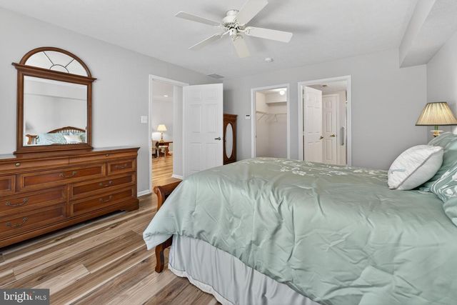 8 PEPPERGRASS DR N, Mount Laurel, NJ 08054