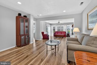 8 PEPPERGRASS DR N, Mount Laurel, NJ 08054