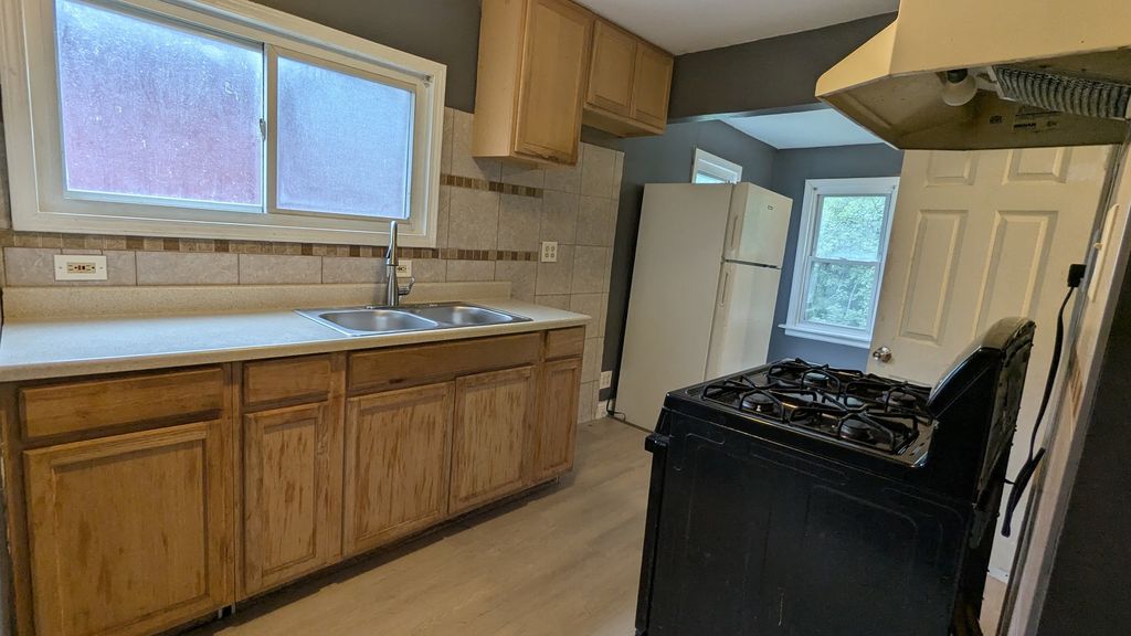 12541 S Wentworth Avenue, Chicago, IL 60628 — photo 2