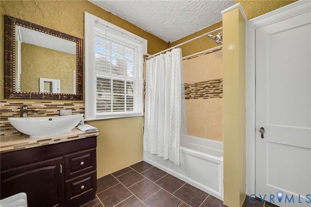 900 W South Blvd, Petersburg, VA 23805