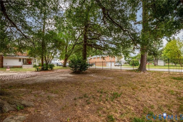 900 W South Blvd, Petersburg, VA 23805