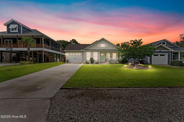 126 NW 14th Street, Oak Island, NC 28465