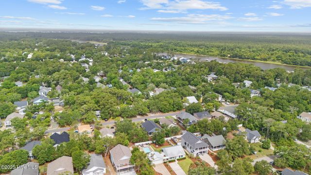 126 NW 14th Street, Oak Island, NC 28465