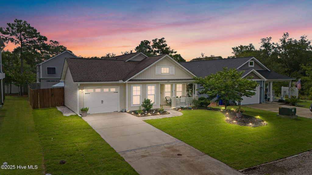 126 NW 14th Street, Oak Island, NC 28465