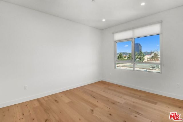938 S ORANGE GROVE Avenue 302, Los Angeles, CA 90036