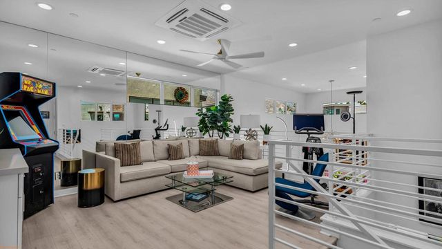 2732 Sunrise Sonata Lane, Palm Springs, CA 92262