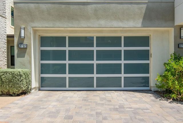 2732 Sunrise Sonata Lane, Palm Springs, CA 92262
