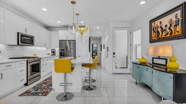 2732 Sunrise Sonata Lane, Palm Springs, CA 92262