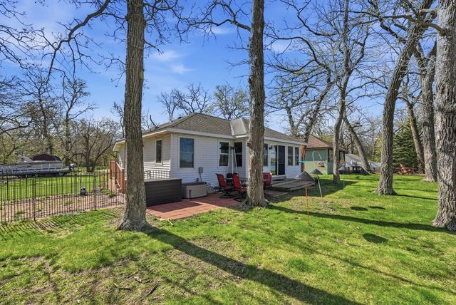 7014 107th Avenue, Clear Lake, MN 55319