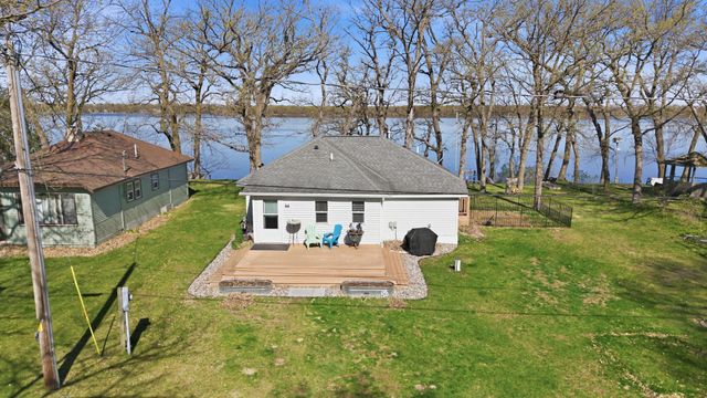 7014 107th Avenue, Clear Lake, MN 55319