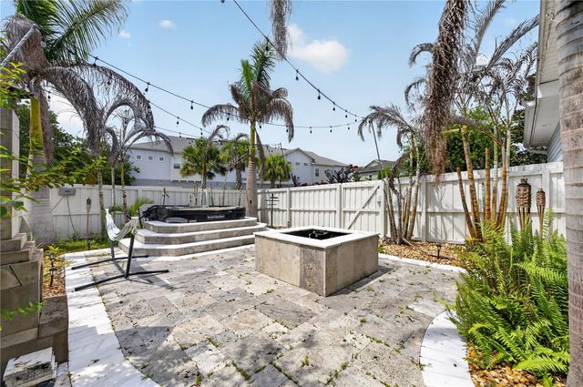 8437 MARTINSON STREET, Orlando, FL 32827