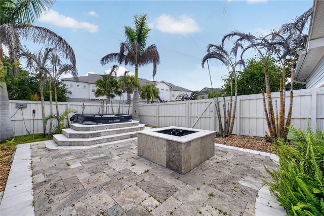 8437 MARTINSON STREET, Orlando, FL 32827