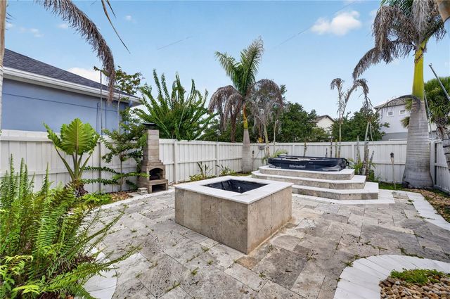 8437 MARTINSON STREET, Orlando, FL 32827