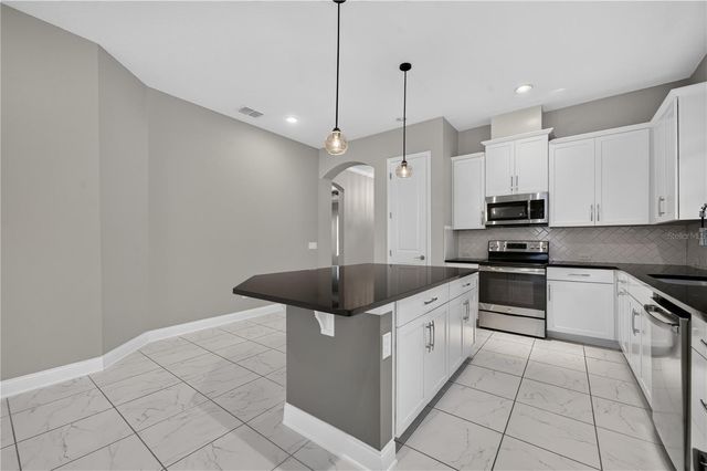 8437 MARTINSON STREET, Orlando, FL 32827