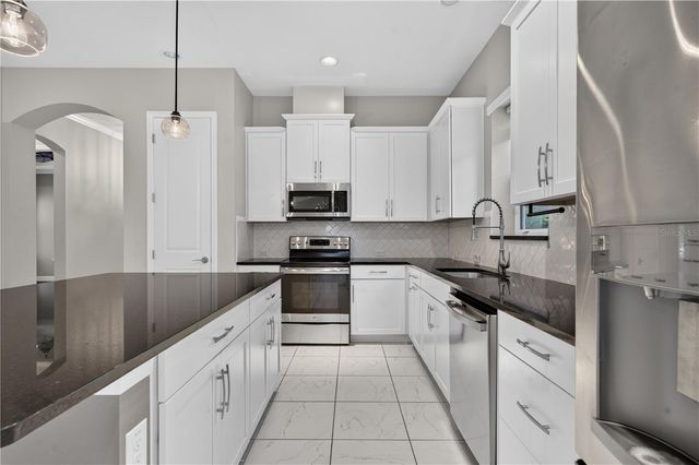 8437 MARTINSON STREET, Orlando, FL 32827