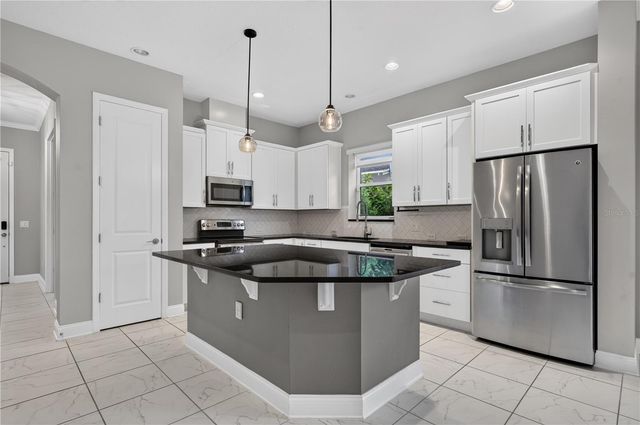 8437 MARTINSON STREET, Orlando, FL 32827