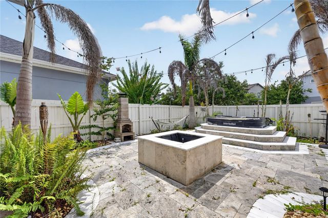 8437 MARTINSON STREET, Orlando, FL 32827