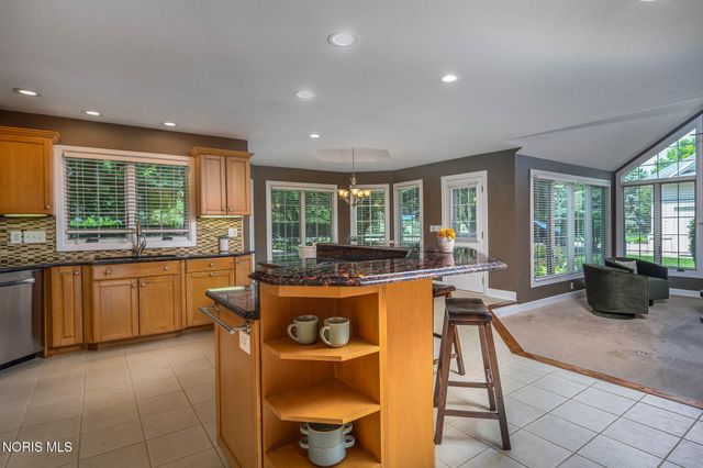 26245 Seminary Road, Perrysburg, OH 43551