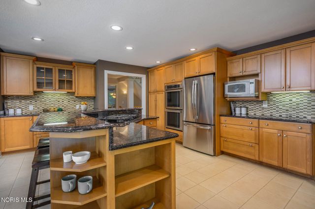 26245 Seminary Road, Perrysburg, OH 43551