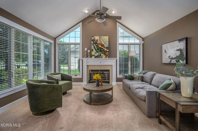 26245 Seminary Road, Perrysburg, OH 43551