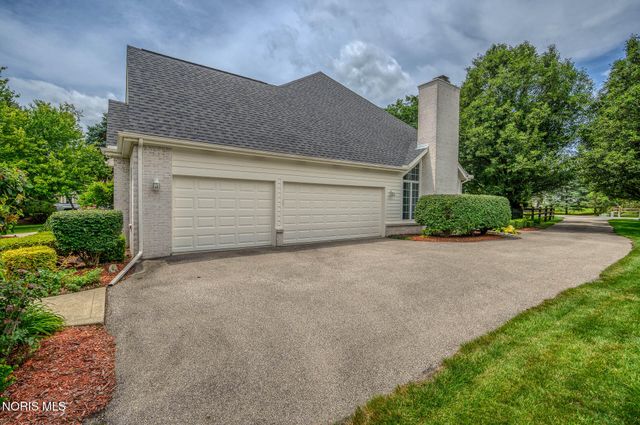 26245 Seminary Road, Perrysburg, OH 43551