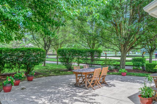 26245 Seminary Road, Perrysburg, OH 43551