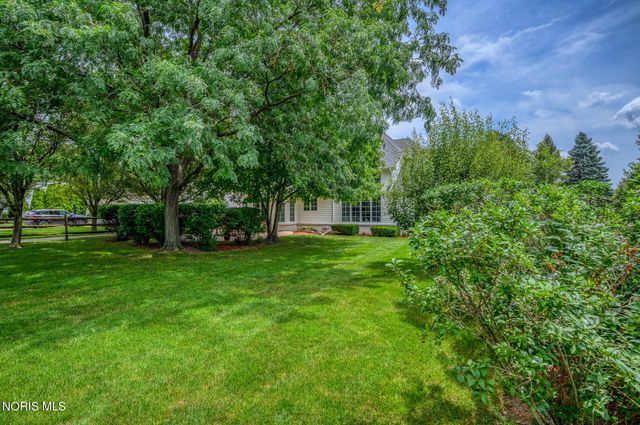 26245 Seminary Road, Perrysburg, OH 43551