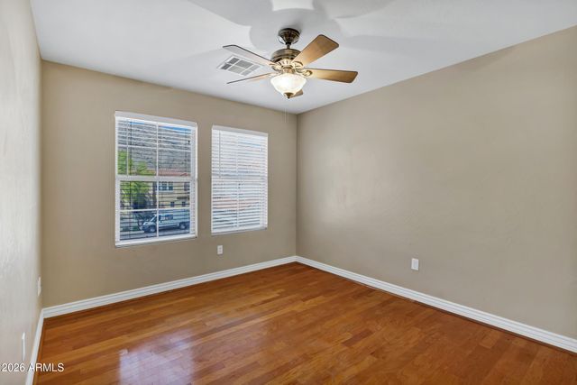 315 W MOUNTAIN SAGE Drive, Phoenix, AZ 85045