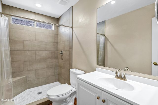 315 W MOUNTAIN SAGE Drive, Phoenix, AZ 85045