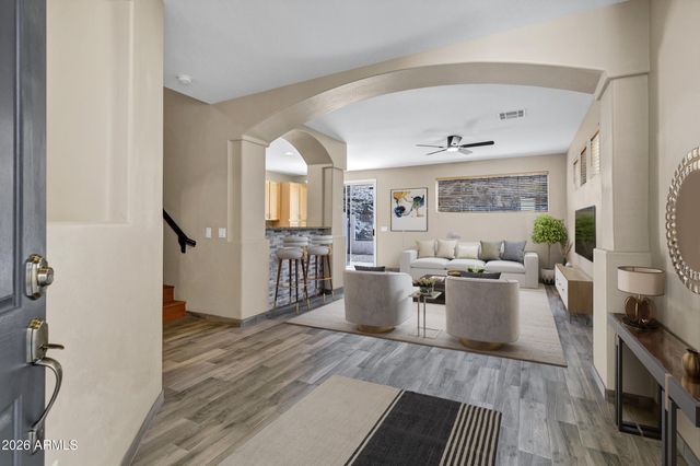 315 W MOUNTAIN SAGE Drive, Phoenix, AZ 85045