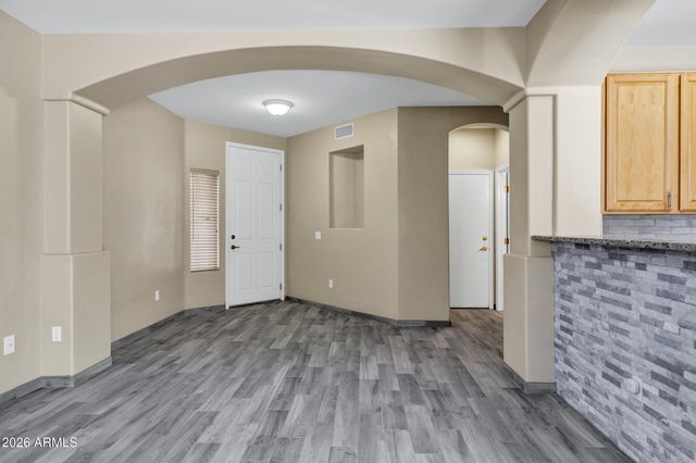 315 W MOUNTAIN SAGE Drive, Phoenix, AZ 85045