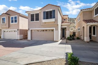 315 W MOUNTAIN SAGE Drive, Phoenix, AZ 85045