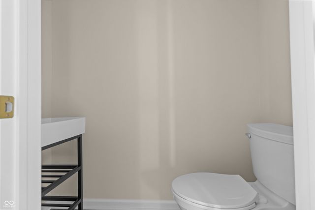 6365 W Oxford Lane, Mccordsville, IN 46055