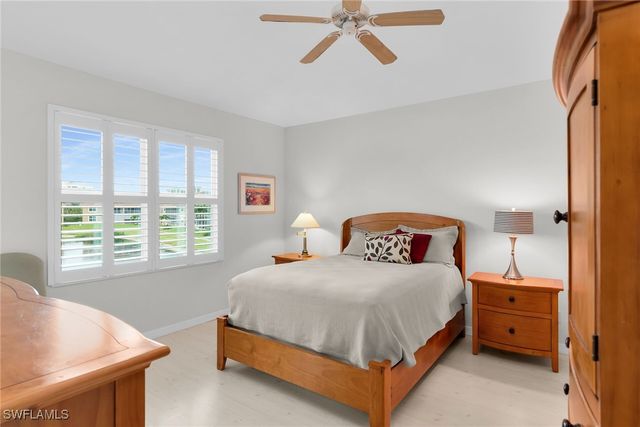 590 Club Marco CIR 9-202, Marco Island, FL 34145